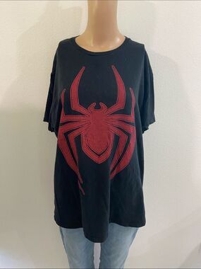 Marvel spider-man Black Short-Sleeve Tee with sz L